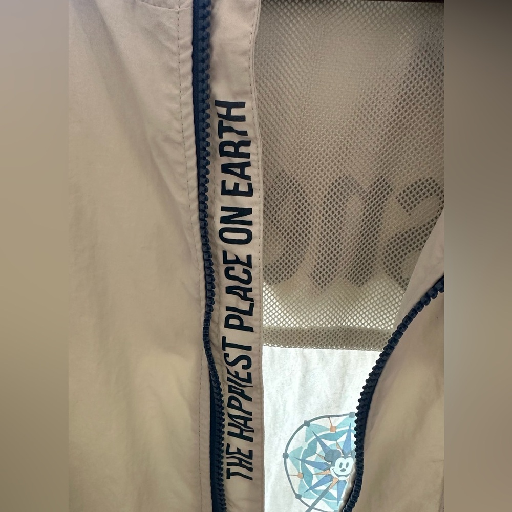 Disneyland Resort Windbreaker Jacket (S) Gray Hooded Lightweight Castle Graphic - Picture 9 of 10
